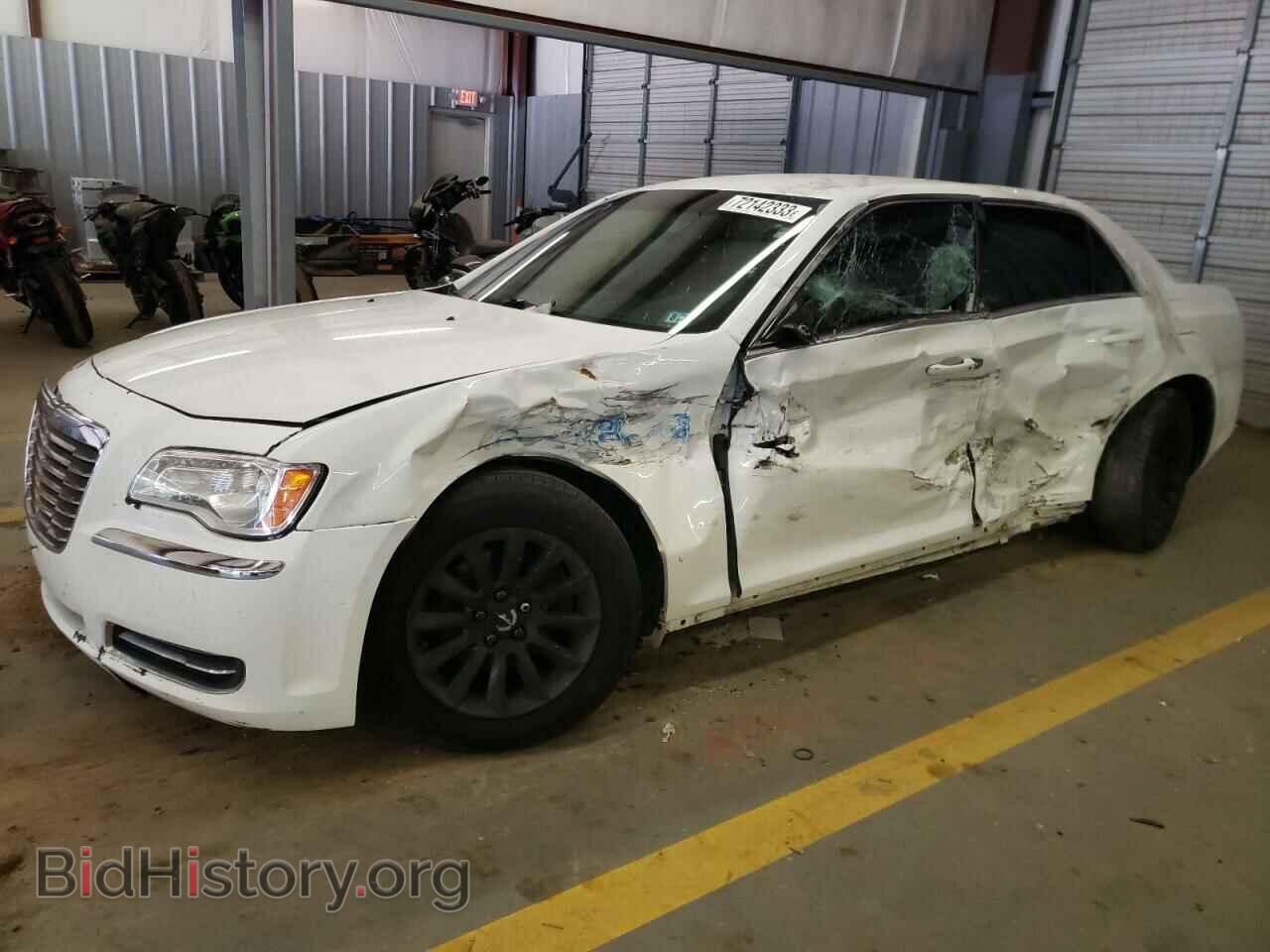Фотография 2C3CCAAG6EH354482 - CHRYSLER 300 2014