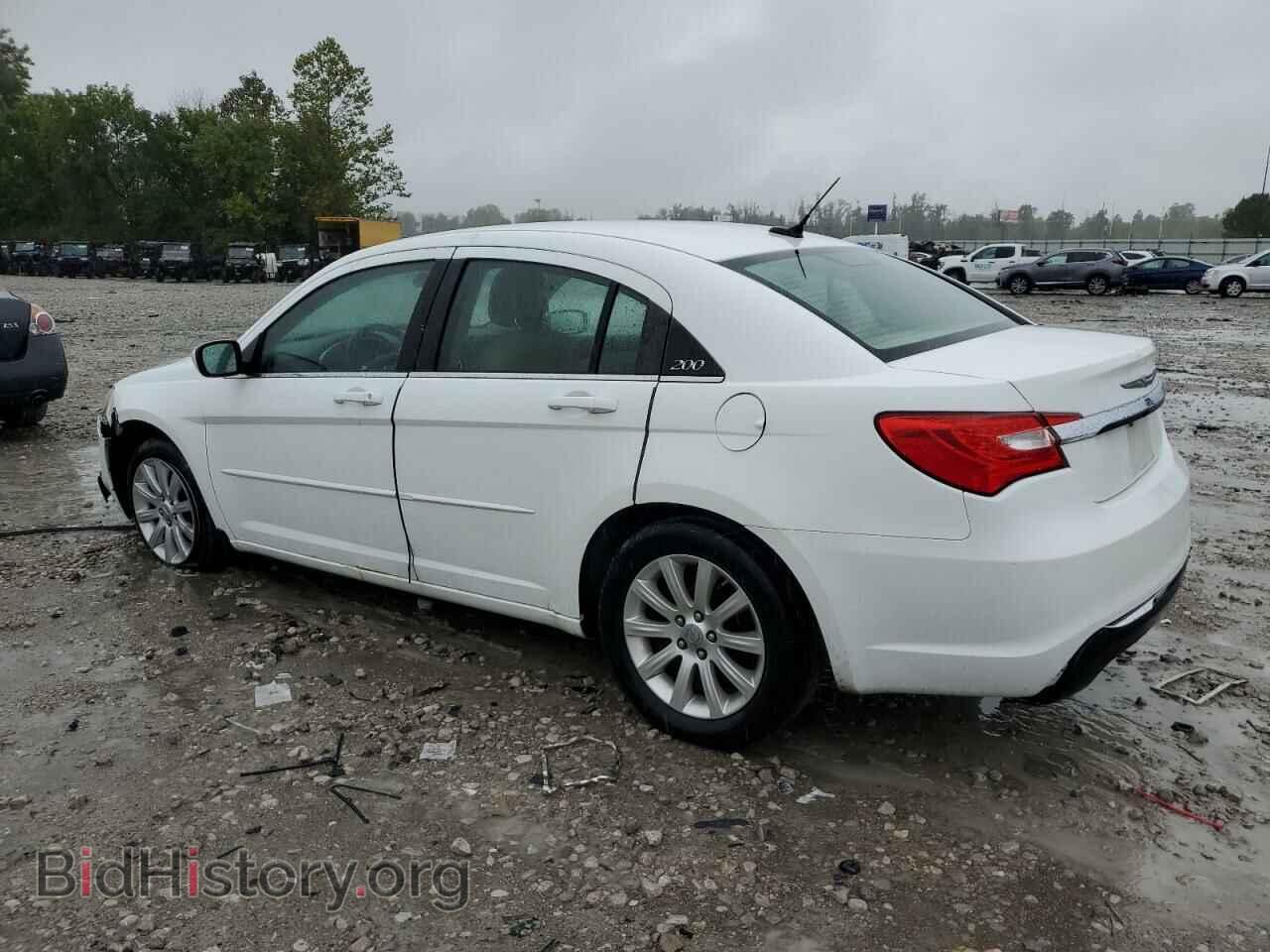 2012 CHRYSLER 200 - VIN: 1C3CCBBB0CN172054 - Фото 2