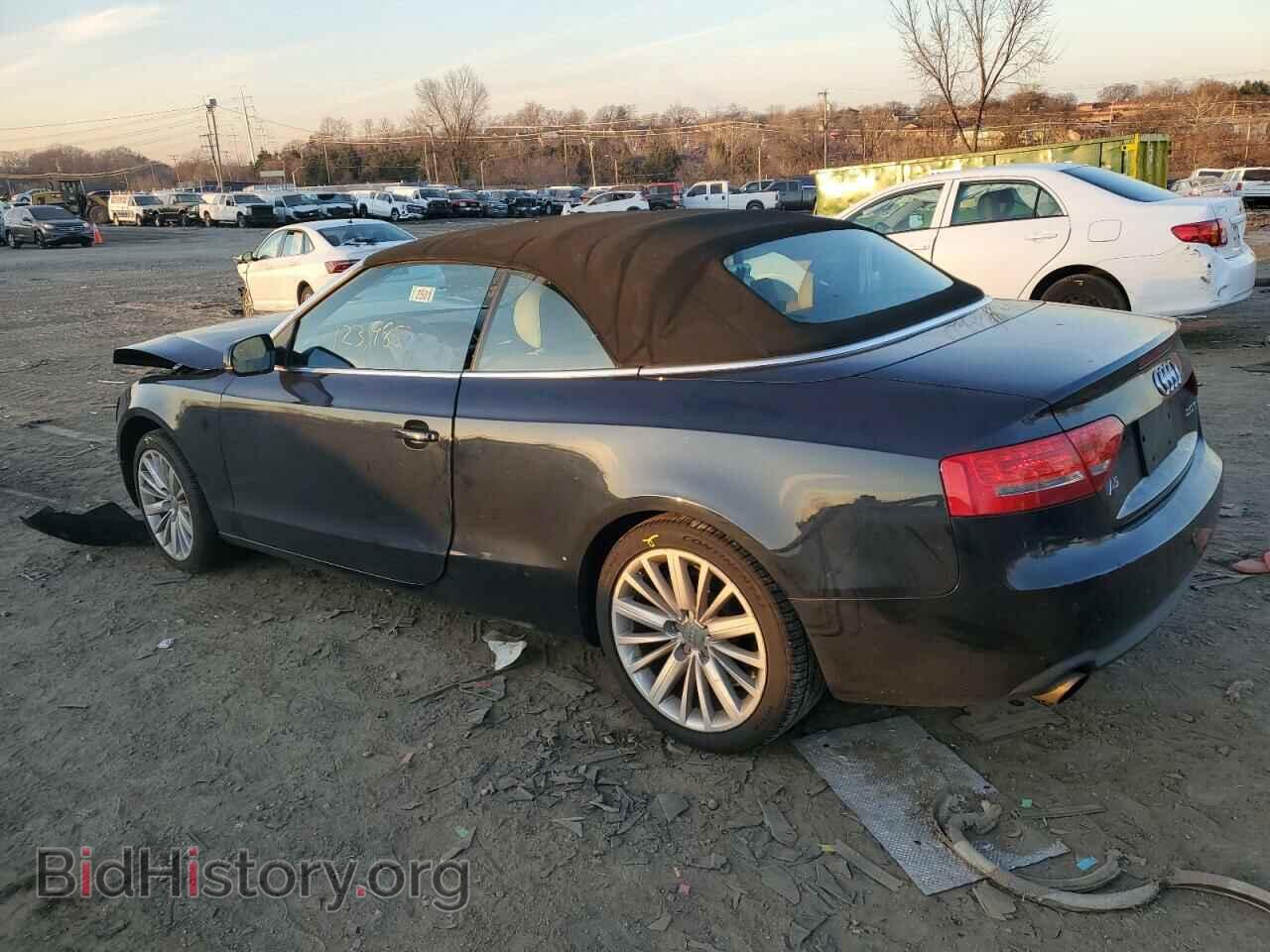2011 AUDI A5 - VIN: WAUJFAFH8BN009375 - Photo 2