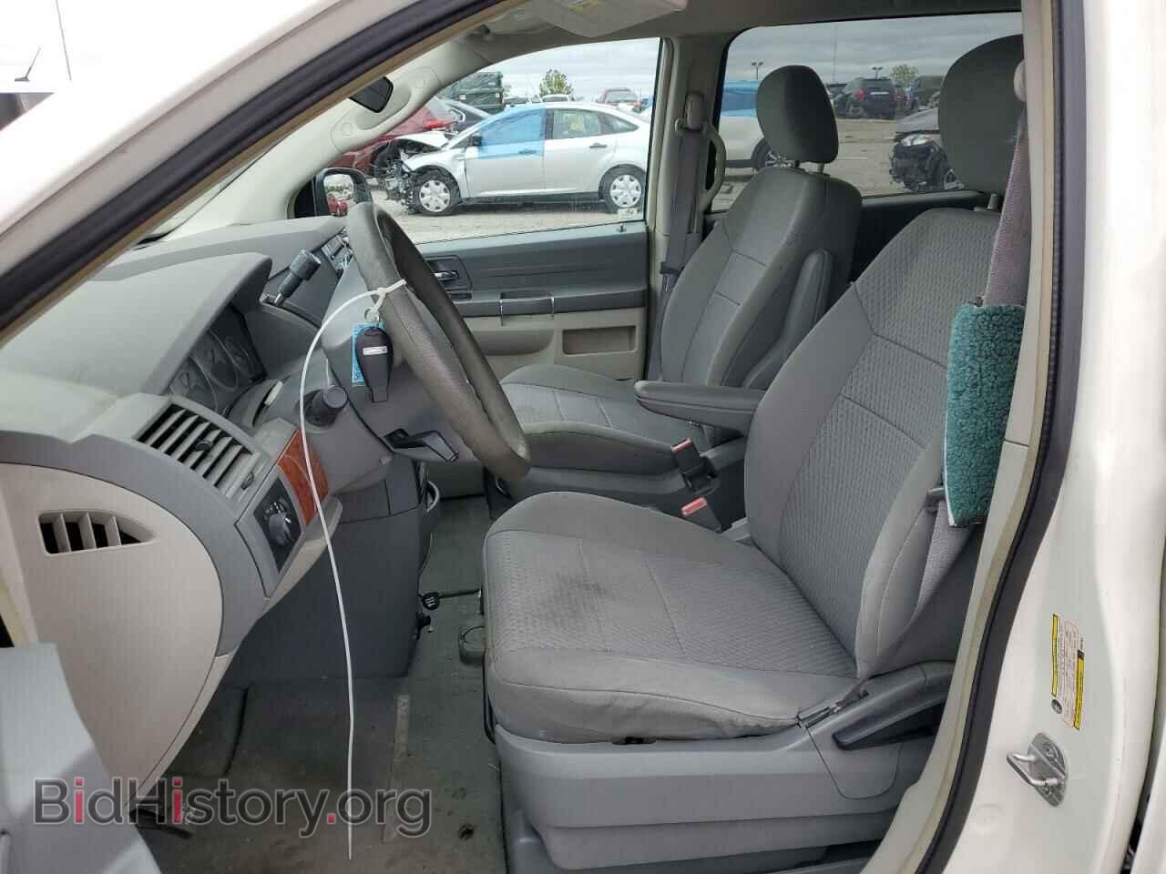 2008 CHRYSLER MINIVAN - VIN: 2A8HR44H28R604059 - Фото 7