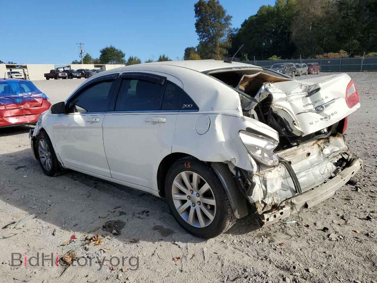 2010 CHRYSLER SEBRING - VIN: 1C3CC5FB0AN148135 - Фото 2