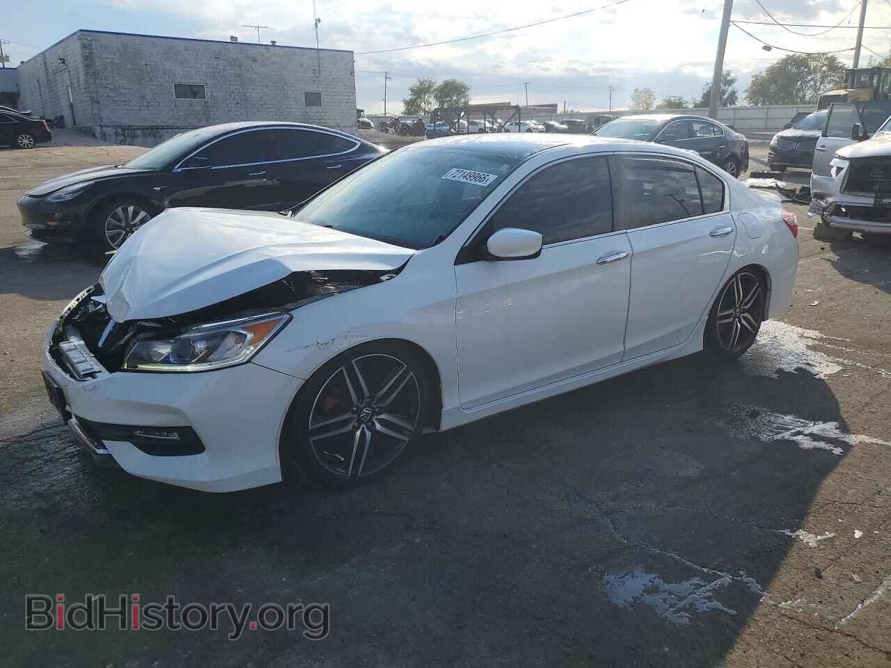 Photo 1HGCR2E18HA036963 - HONDA ACCORD 2017