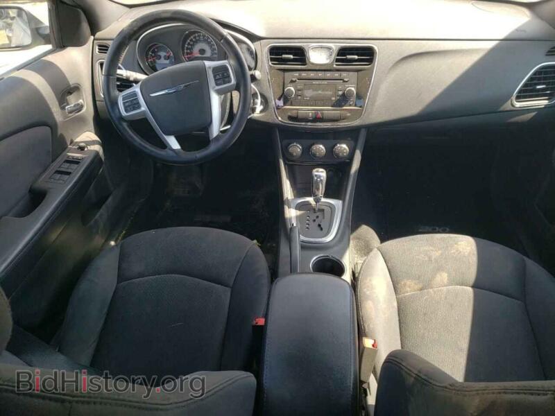 2013 Chrysler 200 (VIN 1C3CCBBB5DN595486) — photo 8 of 12