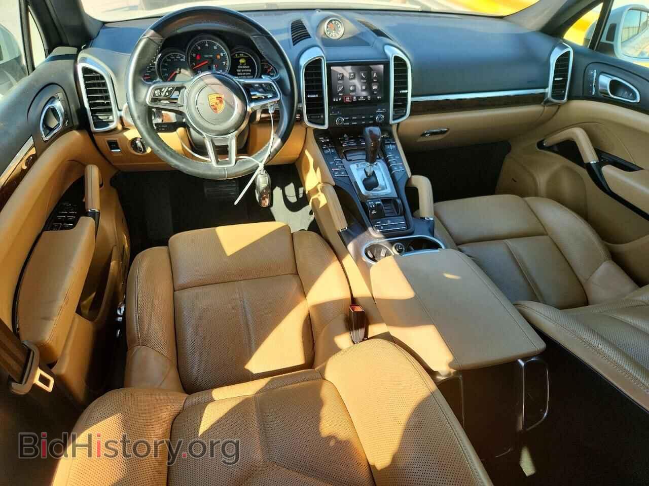 2018 PORSCHE CAYENNE - VIN: WP1AA2A29JKA02475 - Photo 8