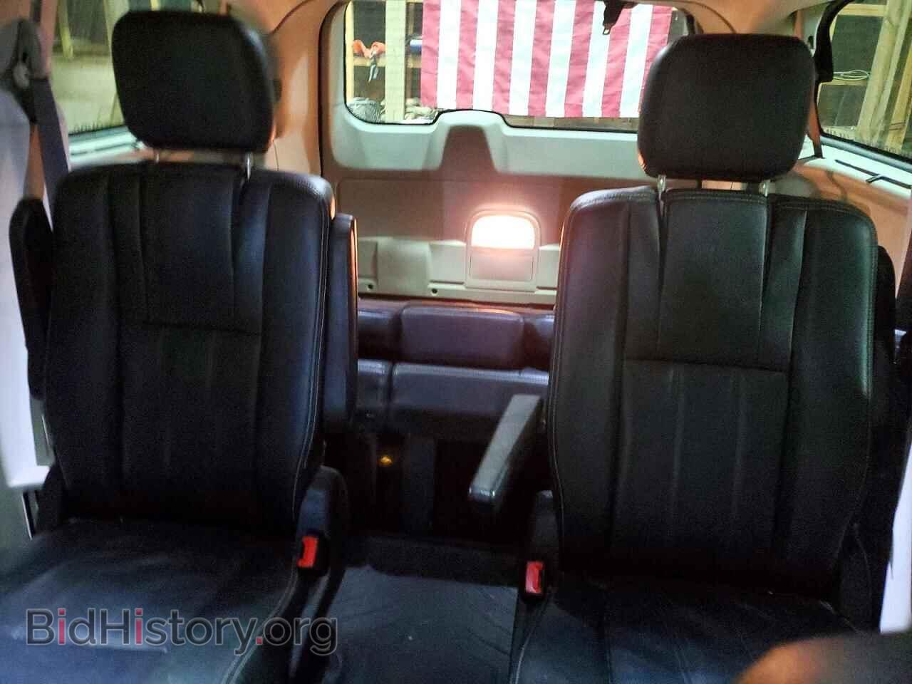 2016 Chrysler MINIVAN (VIN 2C4RC1BG5GR189176) — photo 10 of 14