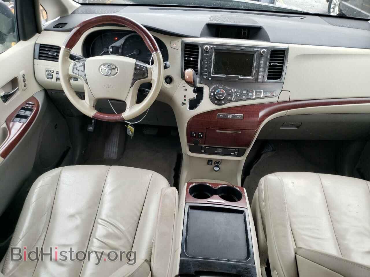 2011 TOYOTA All Models - VIN: 5TDYK3DCXBS106975 - Фото 8
