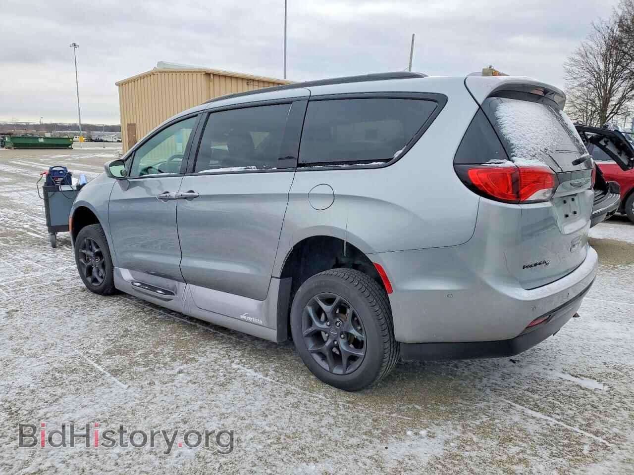 2019 CHRYSLER PACIFICA - VIN: 2C4RC1BG0KR630026 - Photo 2