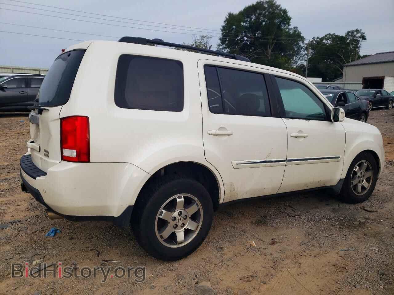 2011 Honda PILOT (VIN 5FNYF4H92BB005877) — photo 3 of 14