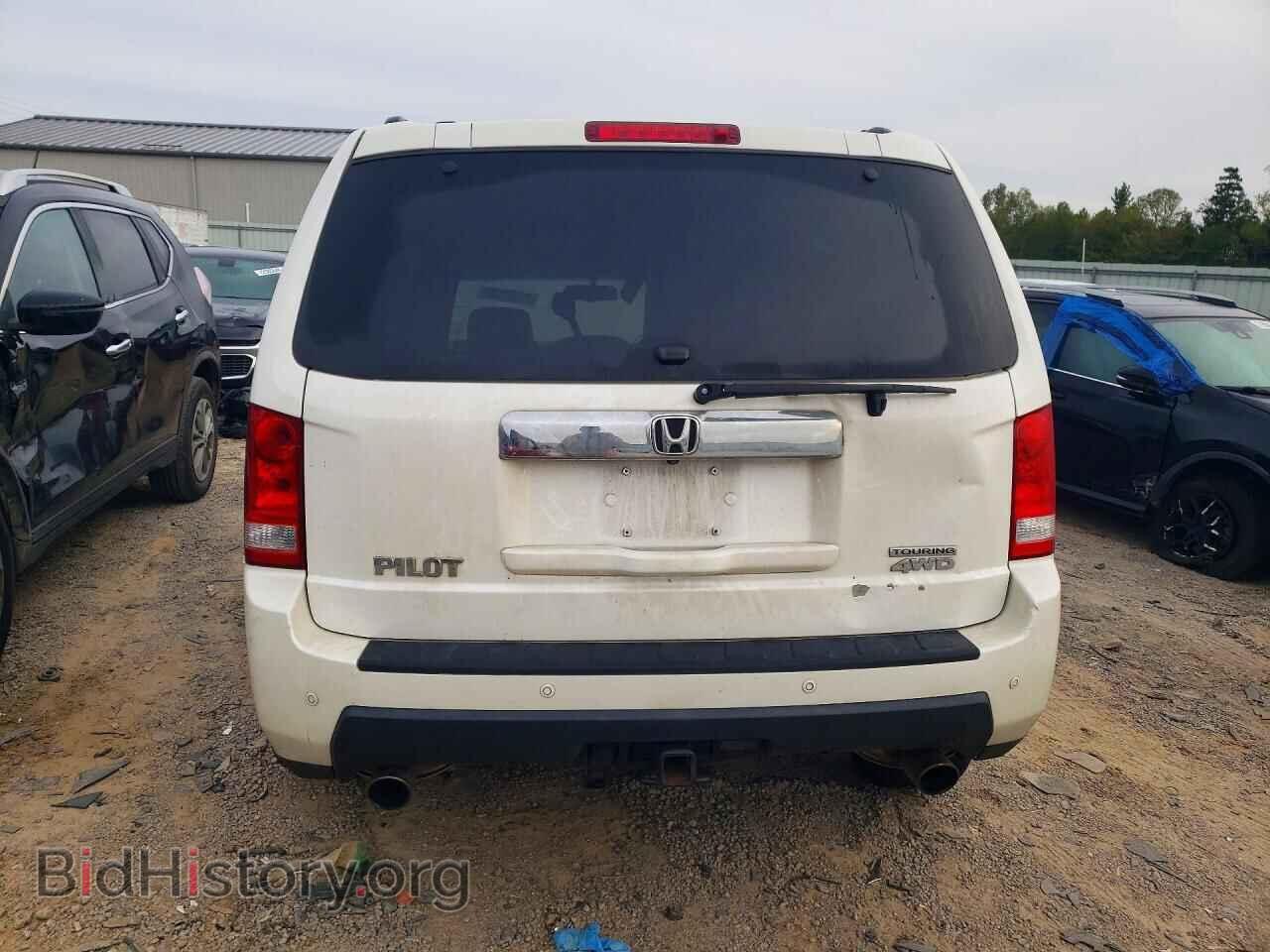 2011 Honda PILOT (VIN 5FNYF4H92BB005877) — photo 6 of 14