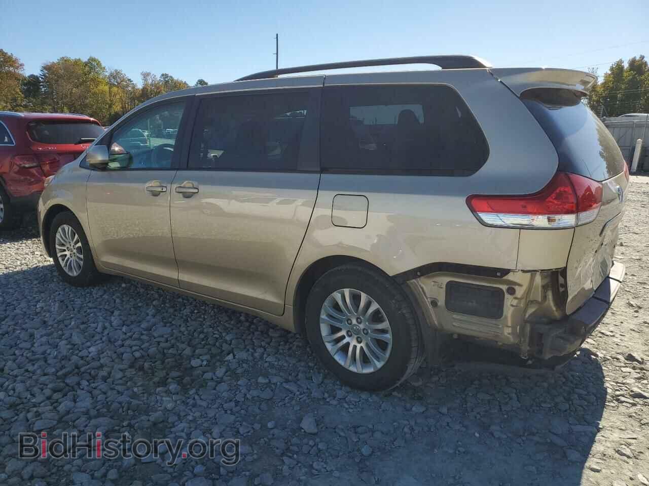 2012 TOYOTA All Models - VIN: 5TDYK3DC5CS201624 - Фото 2