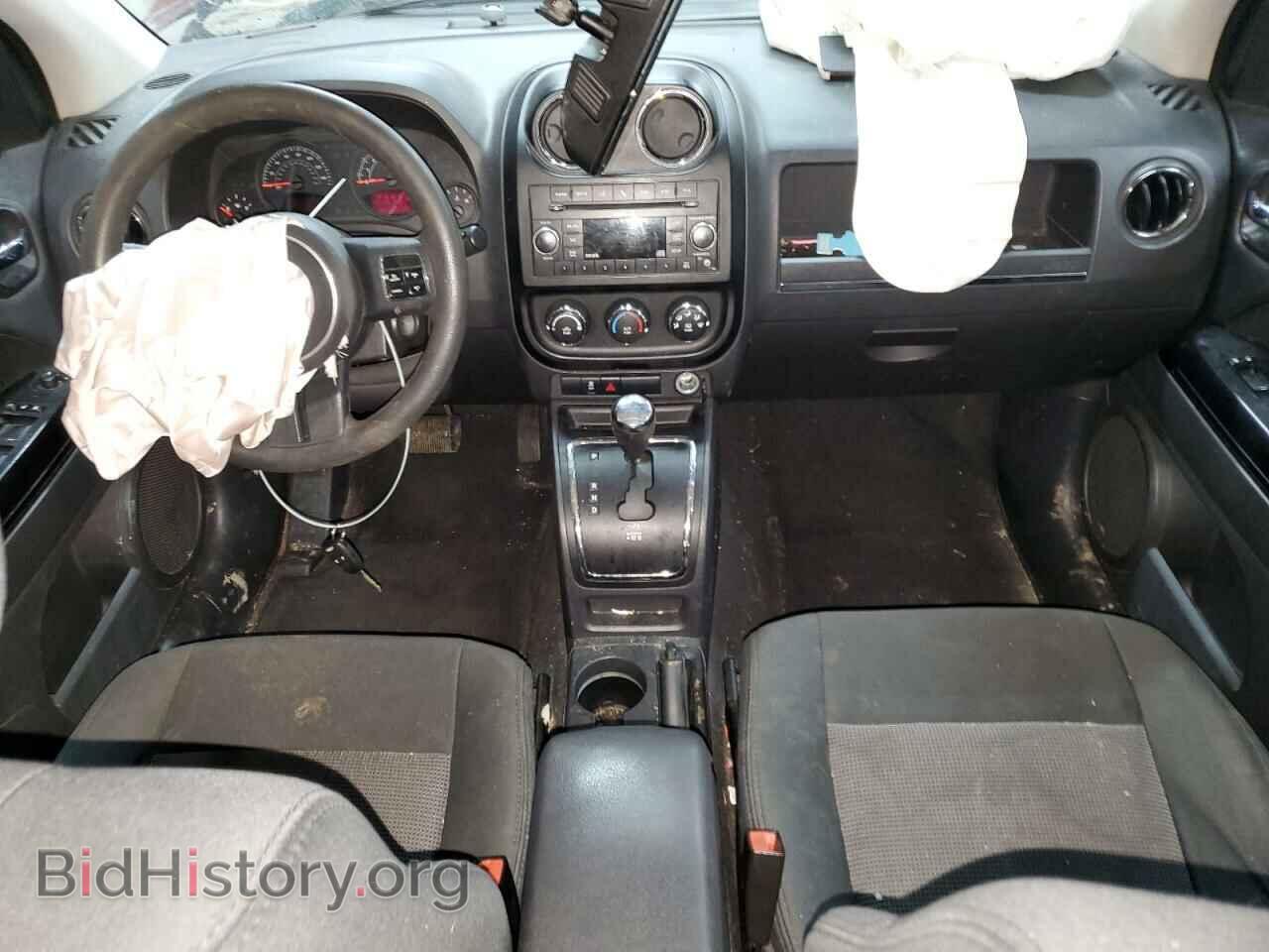 2011 JEEP COMPASS - VIN: 1J4NT4FB3BD143088 - Photo 8