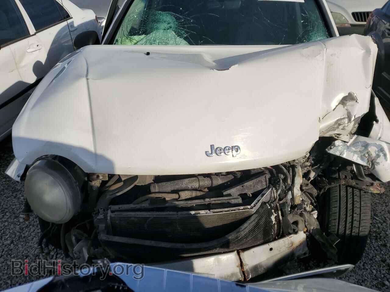 2008 JEEP COMPASS - VIN: 1J8FT47068D704599 - Фото 5