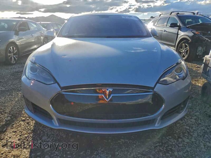 2013 Tesla MODEL S (VIN 5YJSA1AC8DFP10906) — фото 5 из 13