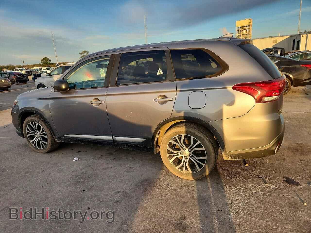 2018 MITSUBISHI OUTLANDER - VIN: JA4AD2A32JZ053464 - Фото 2