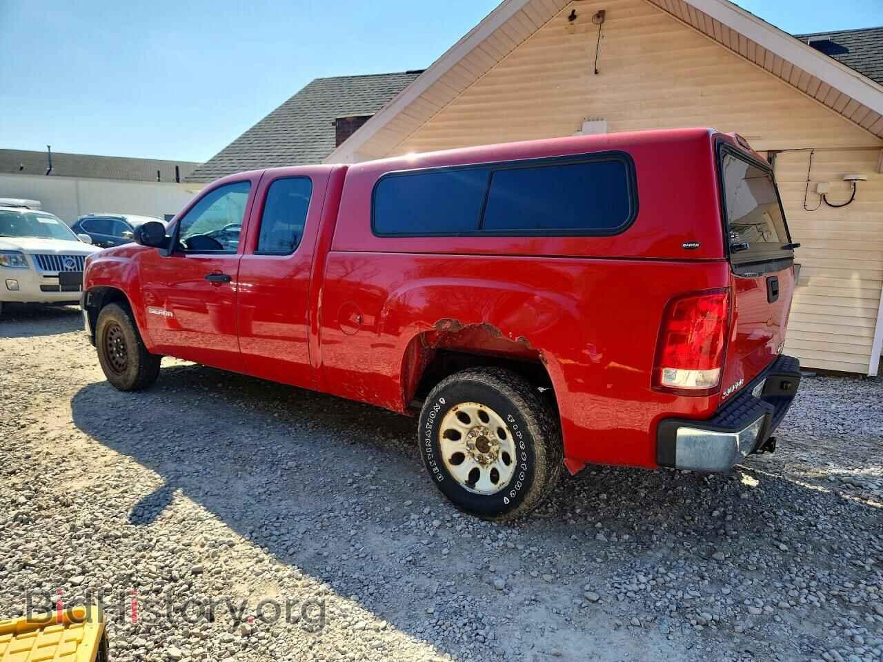 2011 GMC SIERRA - VIN: 1GTR1TEX0BZ100884 - Photo 2