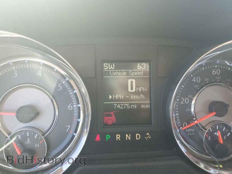 2016 Chrysler MINIVAN (VIN 2C4RC1CG1GR303236) — photo 9 of 14