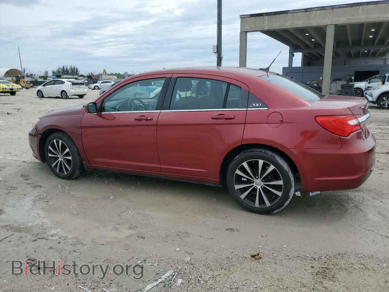 2013 CHRYSLER 200 - VIN: 1C3CCBBB6DN706367 - Фото 2