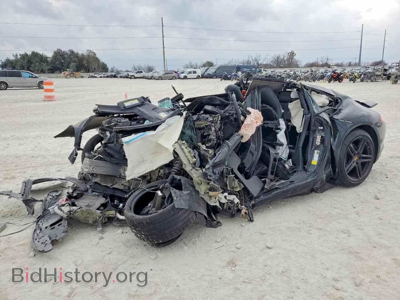 Photo WP0AA2A90JS105184 - PORSCHE 911 2018