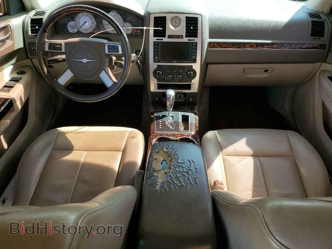 2010 CHRYSLER 300 - VIN: 2C3CA3CV1AH149750 - Фото 8