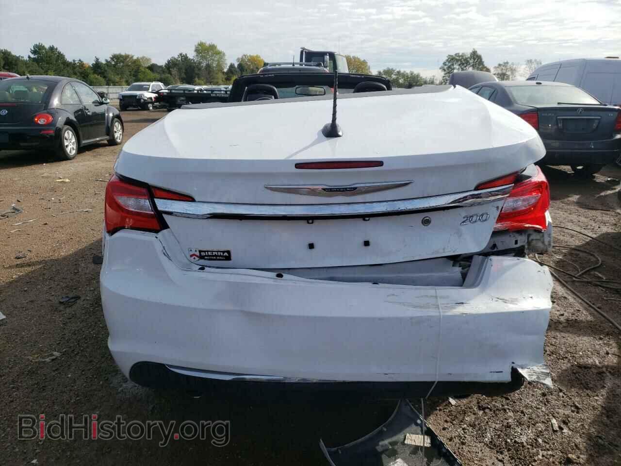 2014 CHRYSLER 200 - VIN: 1C3BCBFG5EN153584 - Фото 6