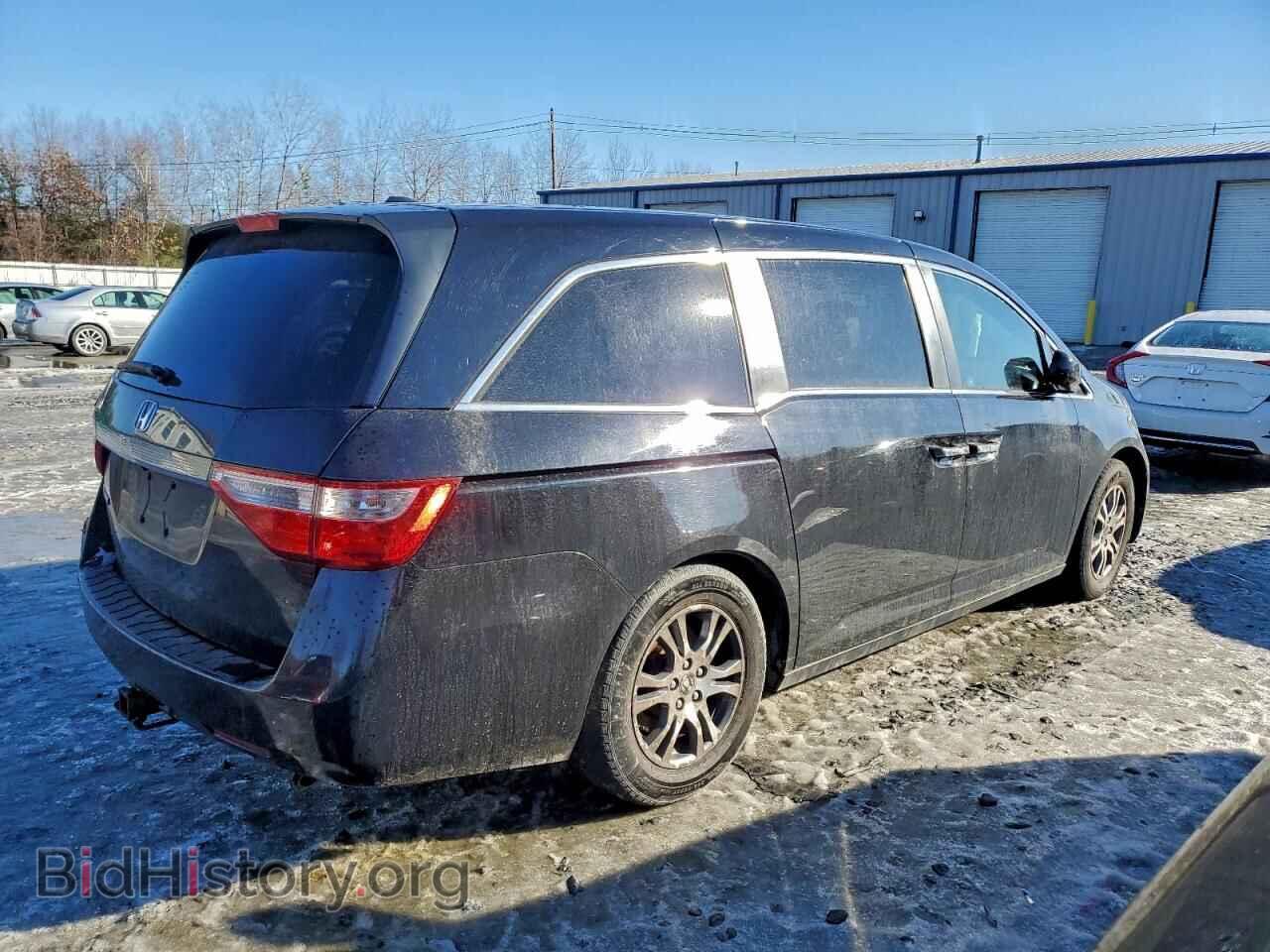 2011 HONDA All Models - VIN: 5FNRL5H60BB065570 - Фото 3