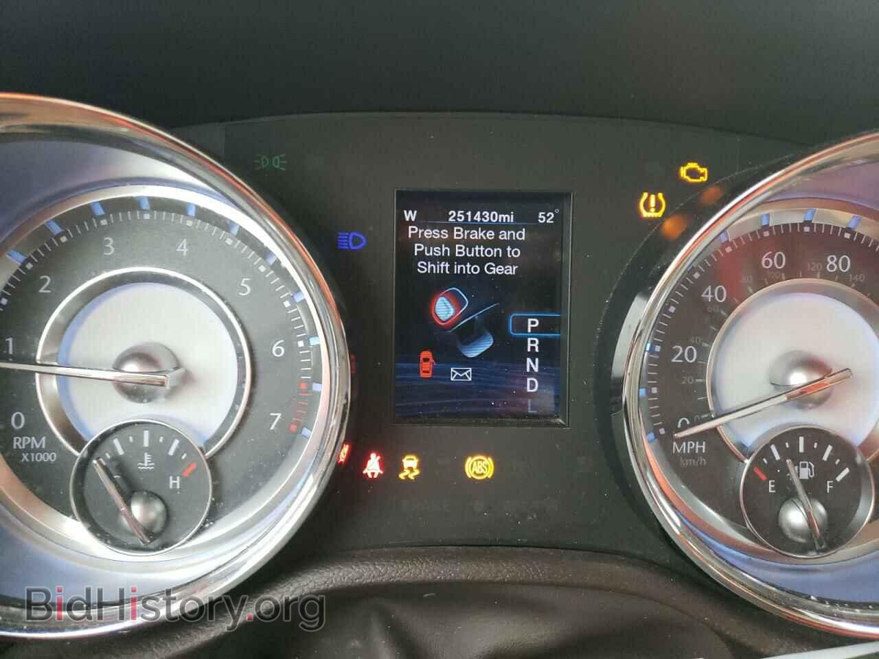 2012 CHRYSLER 300 - VIN: 2C3CCACG9CH174415 - Фото 9