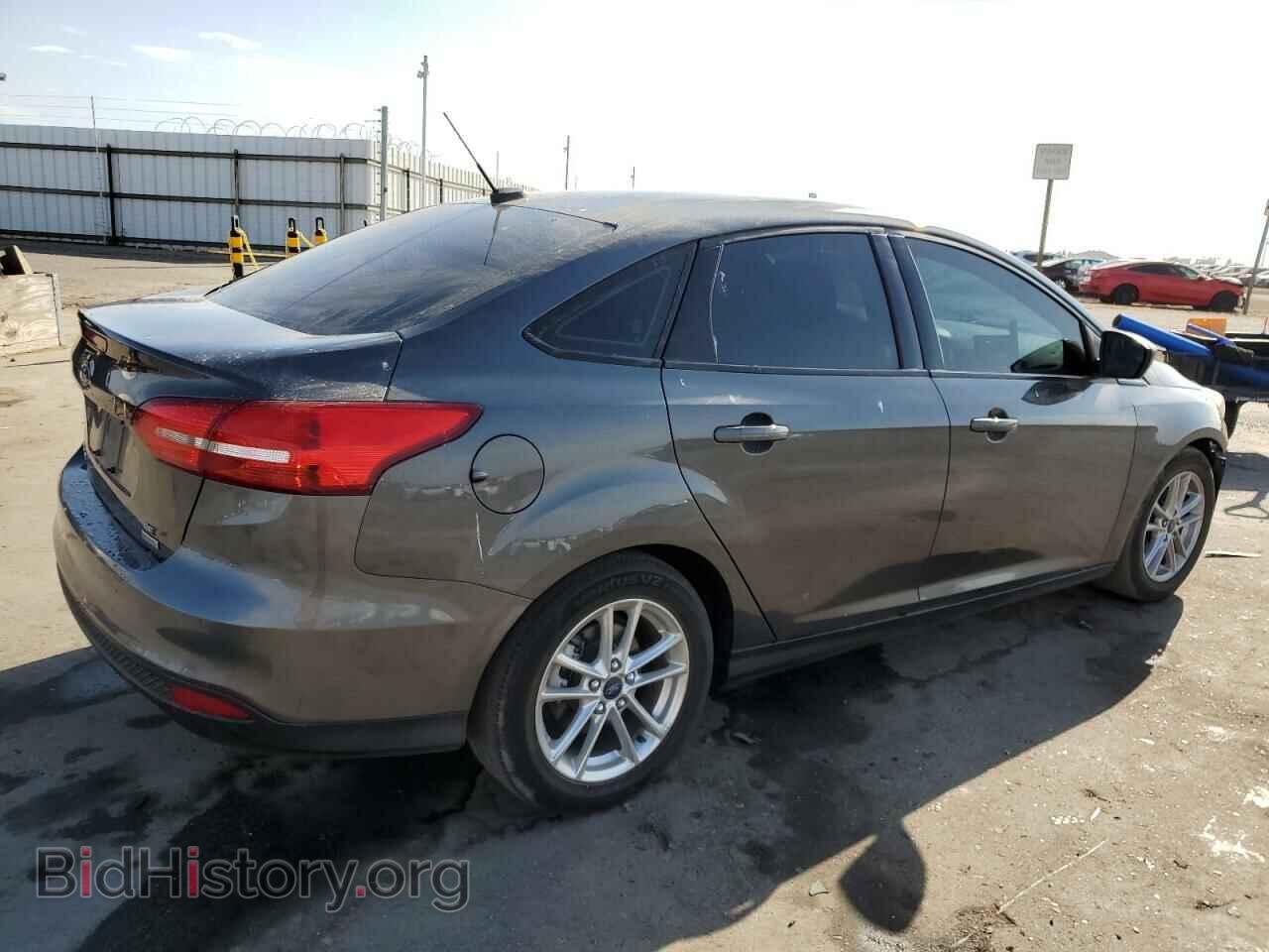 2018 FORD FOCUS - VIN: 1FADP3FE8JL313563 - Фото 3