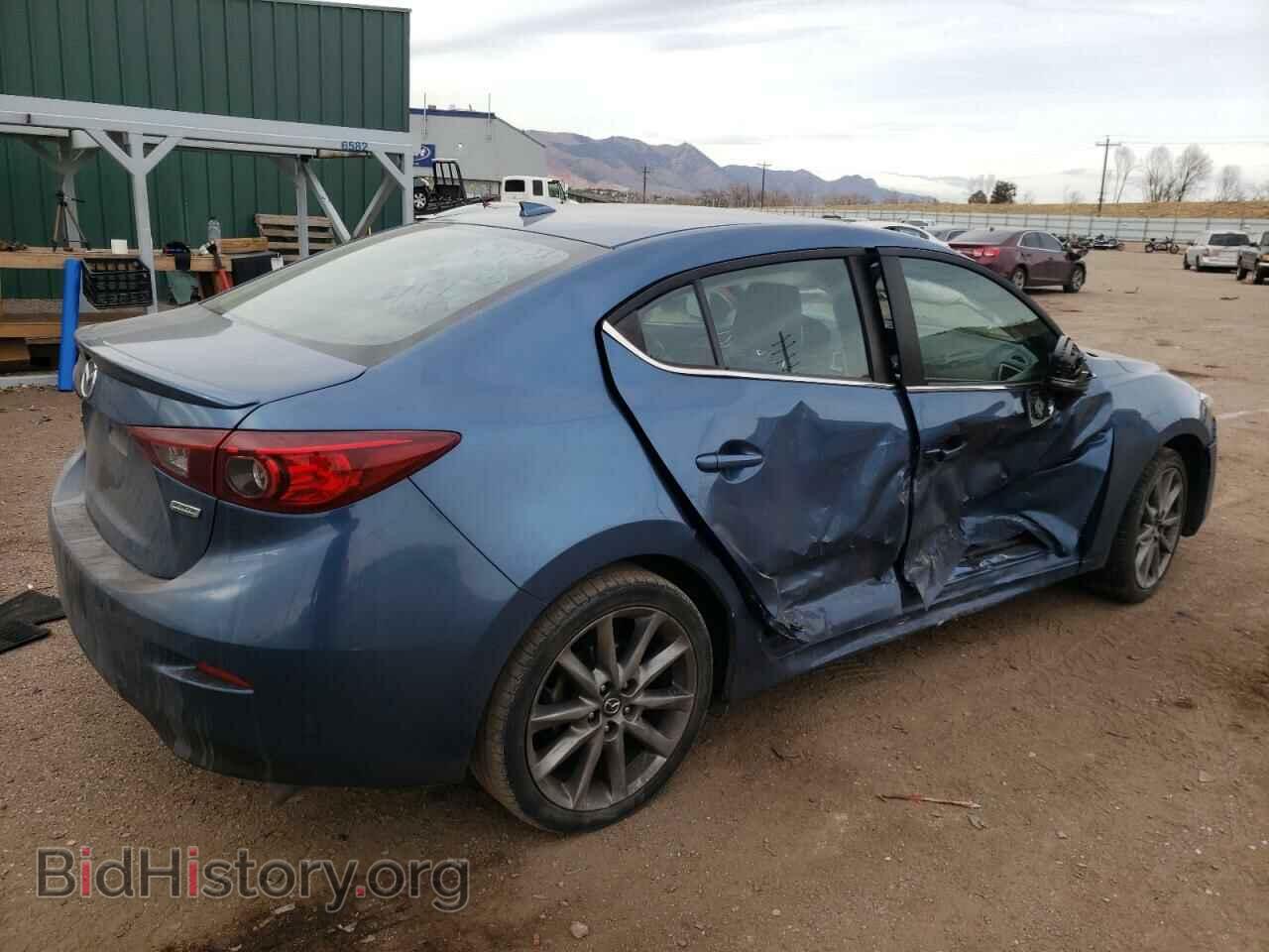 2018 MAZDA 3 - VIN: 3MZBN1V39JM247113 - Photo 3