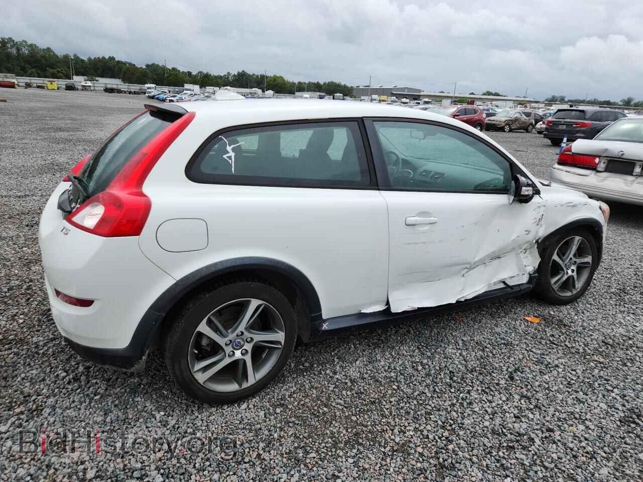 2013 VOLVO C30 - VIN: YV1672MK7D2304735 - Photo 3