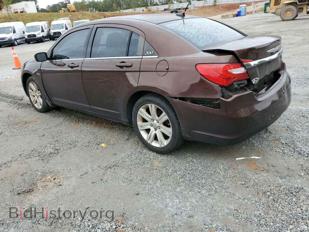 2013 CHRYSLER 200 - VIN: 1C3CCBAB1DN670346 - Фото 2