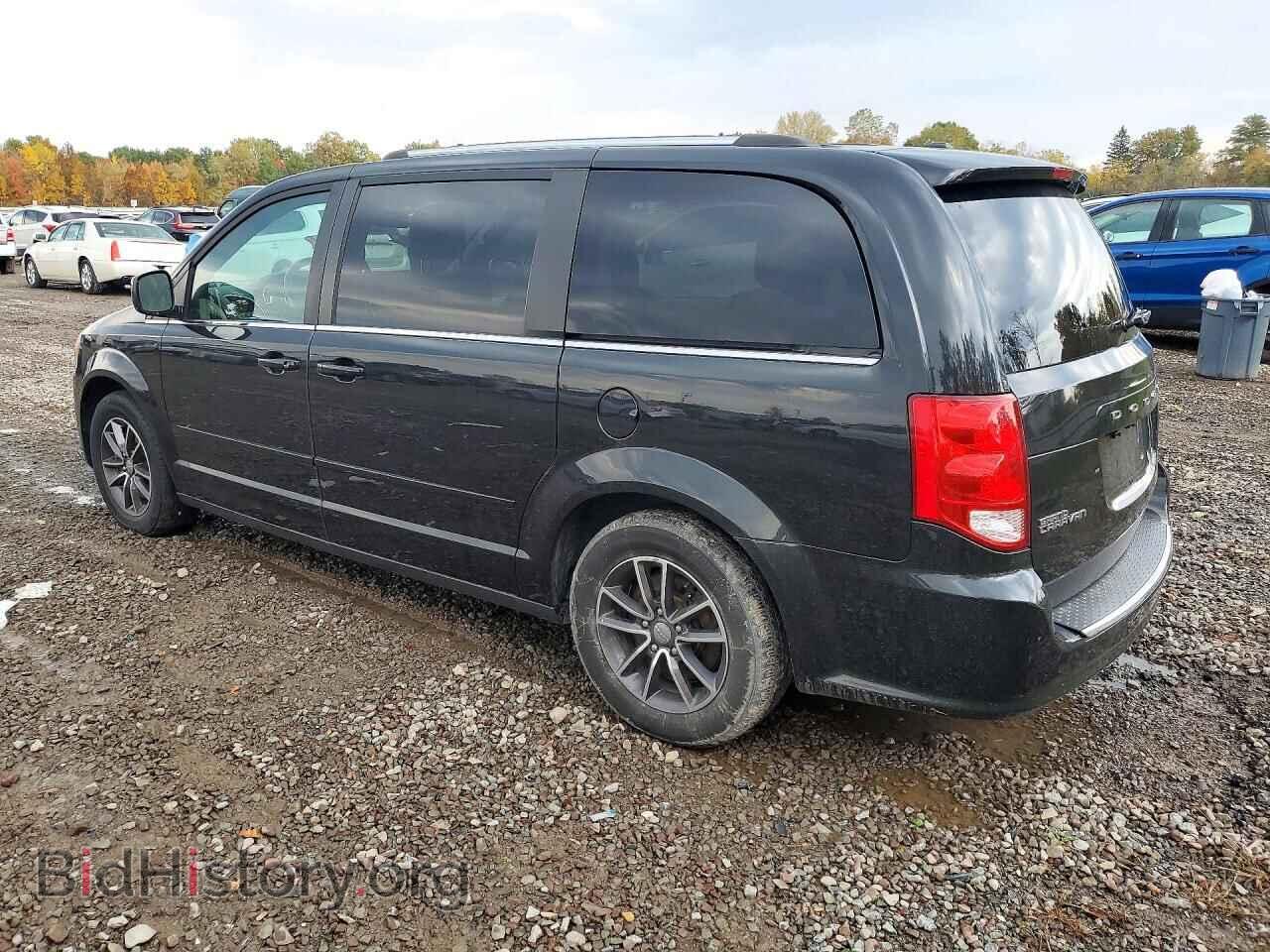 2017 Dodge CARAVAN (VIN 2C4RDGCG8HR605544) — фото 2 из 16