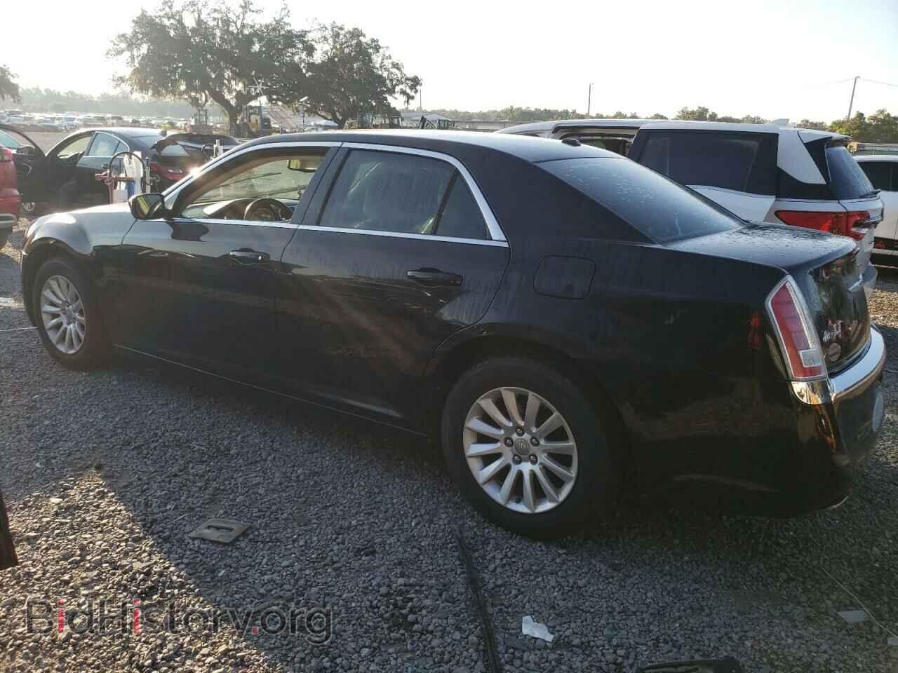 2014 CHRYSLER 300 - VIN: 2C3CCAAG7EH127955 - Фото 2