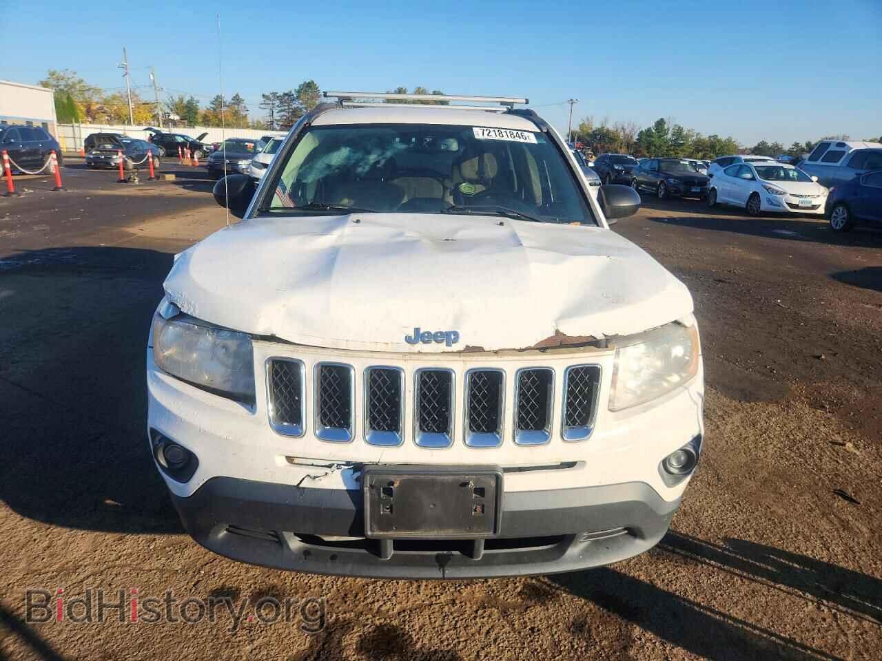 2011 Jeep COMPASS (VIN 1J4NF1FB8BD239336) — photo 5 of 13
