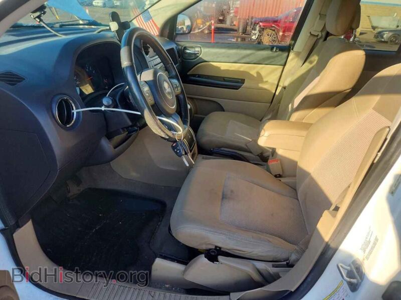 2011 Jeep COMPASS (VIN 1J4NF1FB8BD239336) — photo 7 of 13
