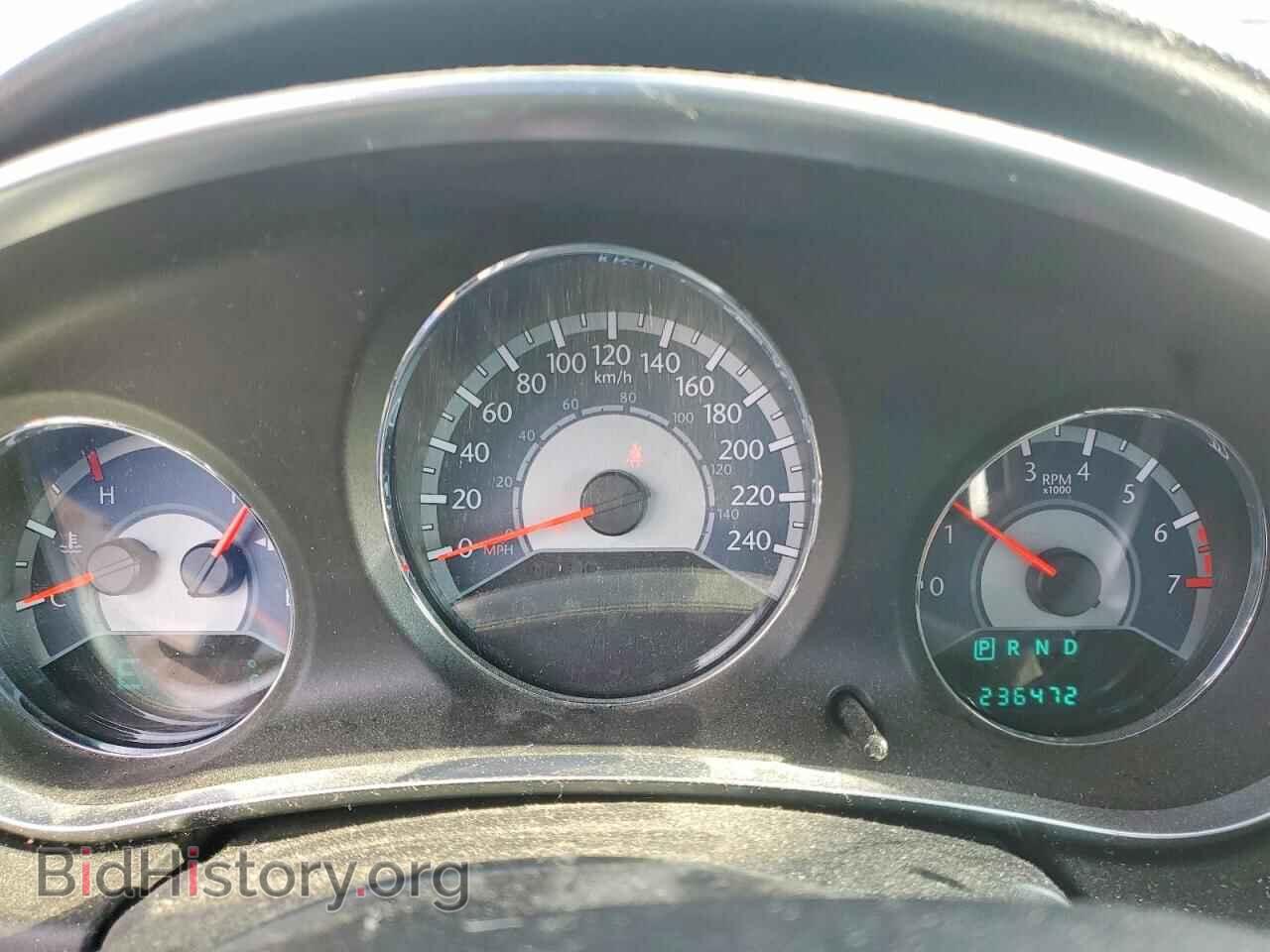 2011 CHRYSLER 200 - VIN: 1C3BC1FB4BN556496 - Photo 9
