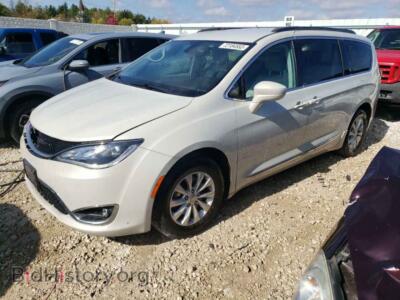 2017 Chrysler PACIFICA Touring L, beige — VIN 2C4RC1BG4HR759895, Copart