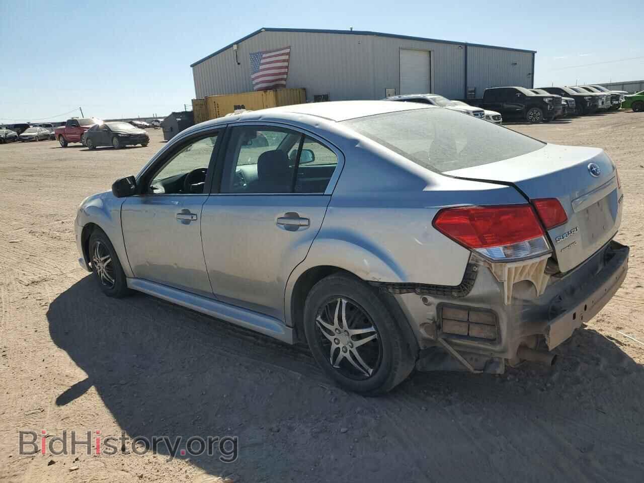 2014 SUBARU LEGACY - VIN: 4S3BMAA66E1010135 - Фото 2