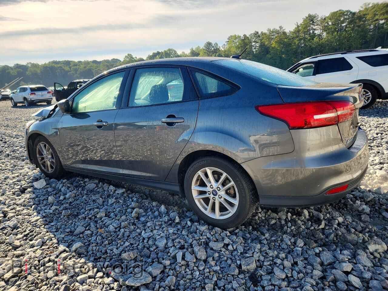 2018 FORD FOCUS - VIN: 1FADP3FE6JL200873 - Photo 2