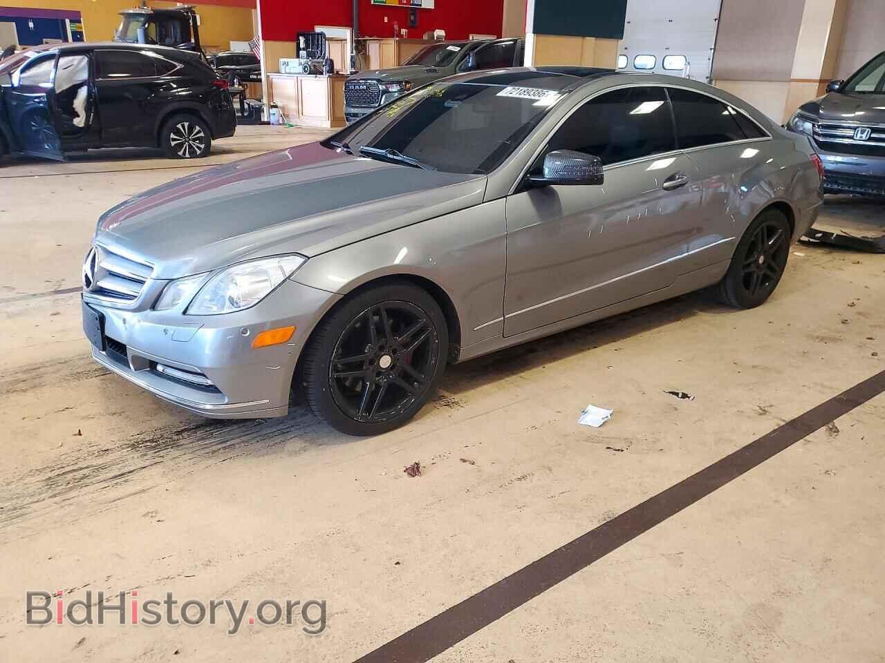 Photo WDDKJ8JB3DF191426 - MERCEDES-BENZ E-CLASS 2013