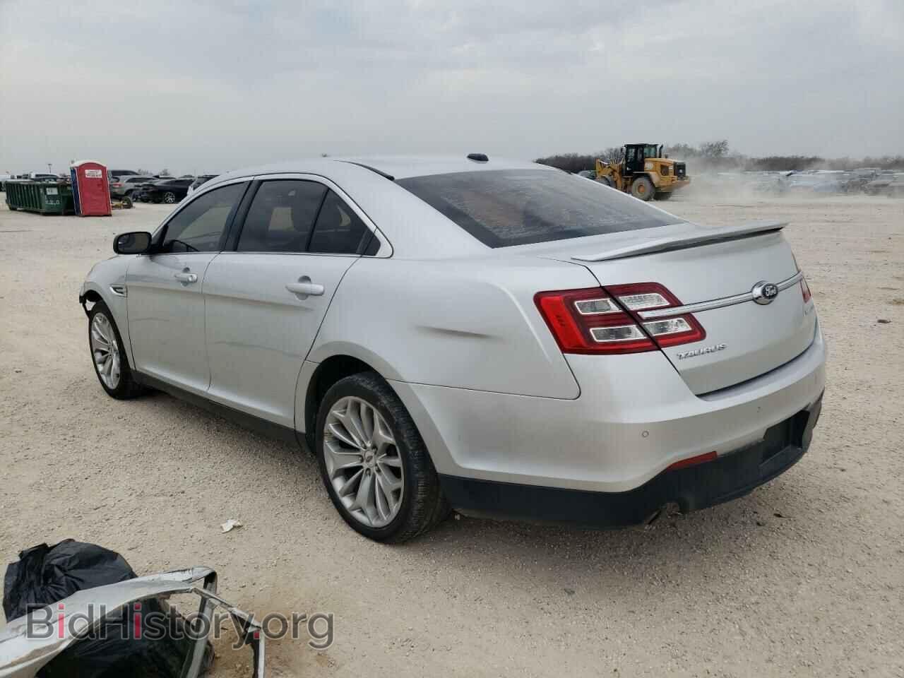 2015 FORD TAURUS - VIN: 1FAHP2F82FG118693 - Photo 2