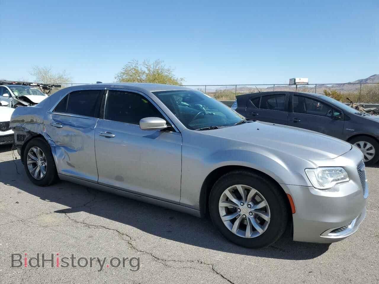 2016 CHRYSLER 300 - VIN: 2C3CCAAGXGH206670 - Фото 4