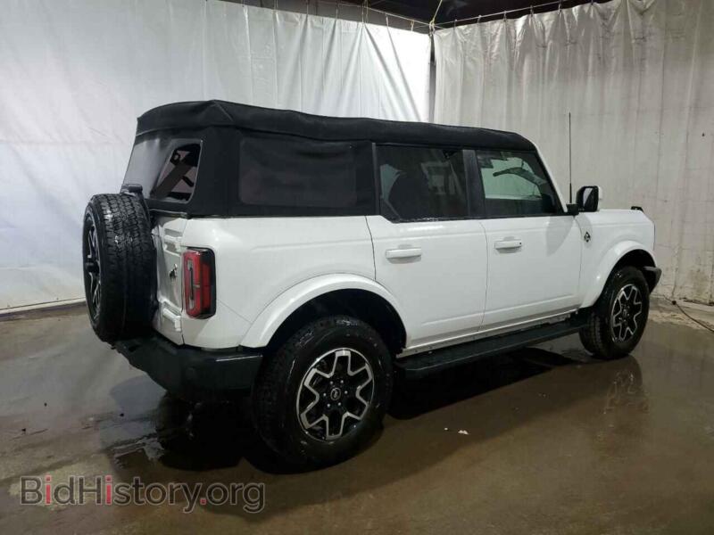 2023 Ford BRONCO (VIN 1FMEE5DP7PLB99533) — photo 3 of 13
