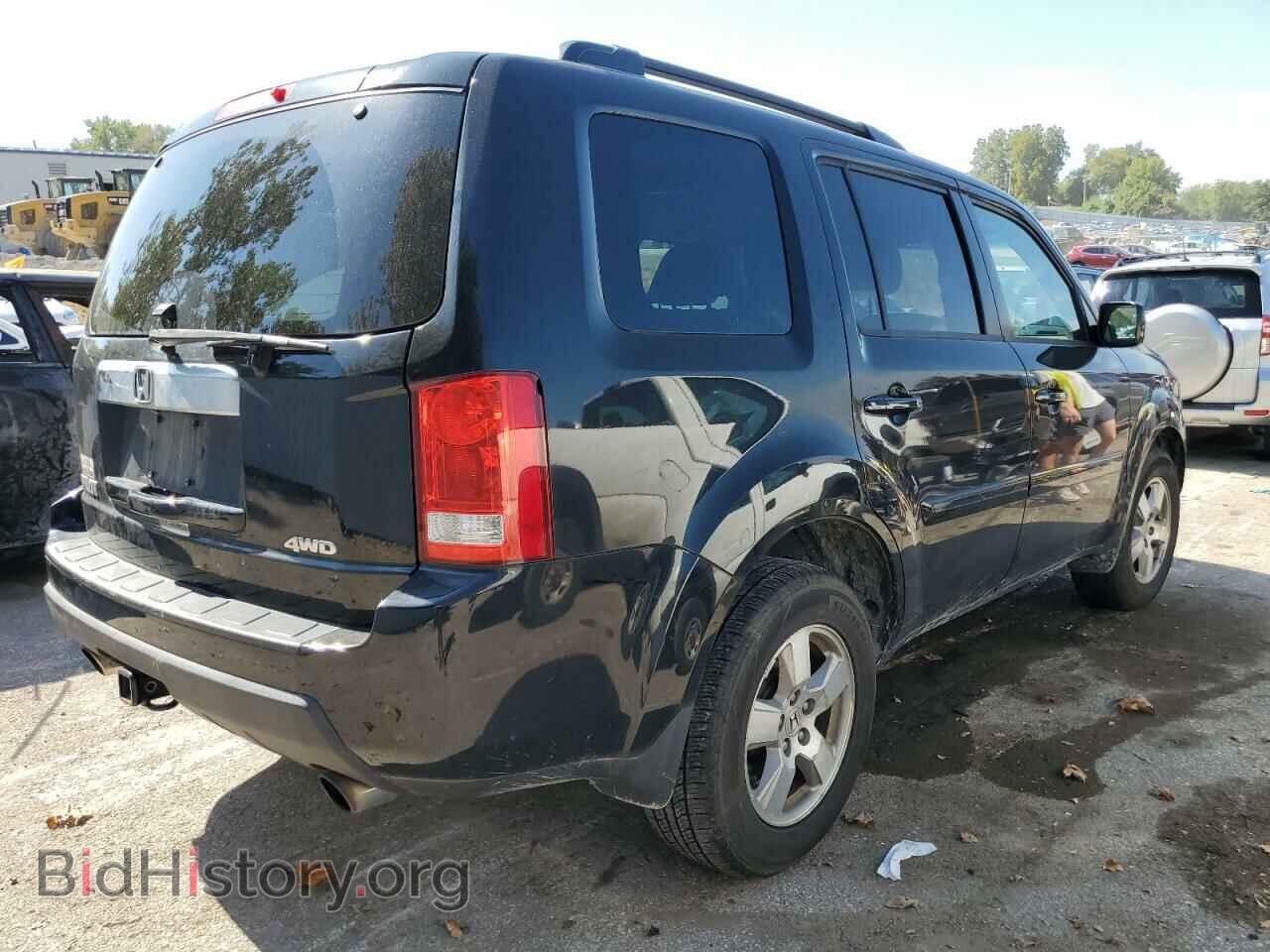 2011 HONDA PILOT - VIN: 5FNYF4H78BB070912 - Фото 3