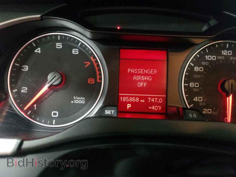 2011 Audi A4 (VIN WAUBFAFL2BN009283) — фото 9 из 12