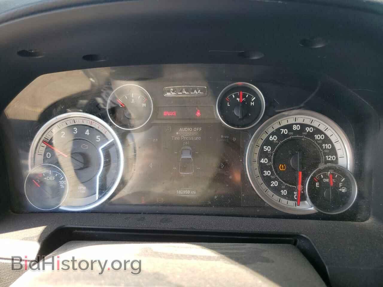 2015 RAM 2500 - VIN: 3C6UR5NL8FG548752 - Фото 9