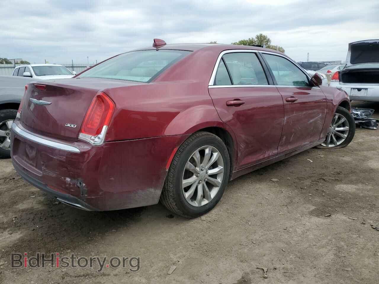 2016 CHRYSLER 300 - VIN: 2C3CCARG3GH234363 - Фото 3