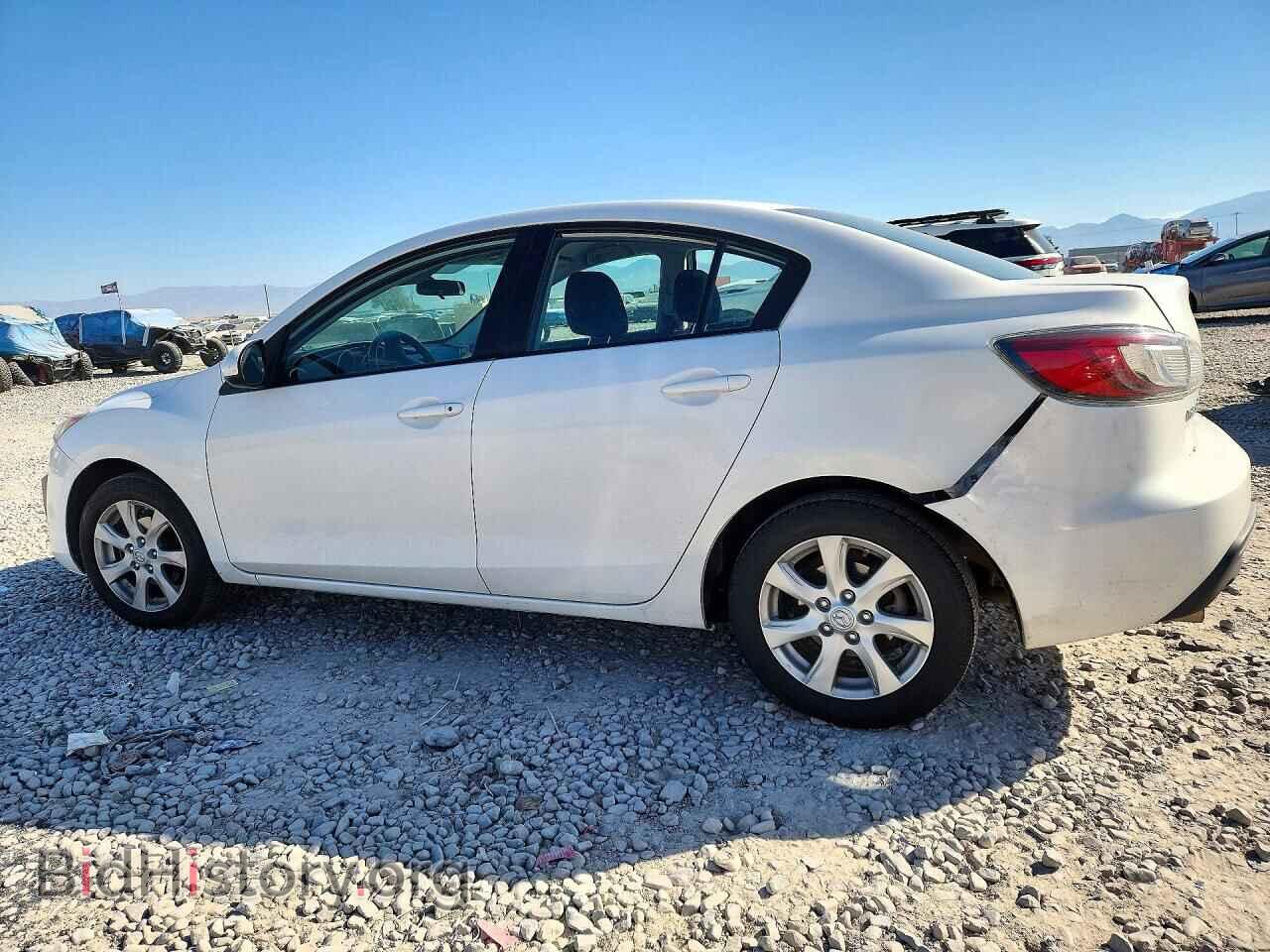 2011 MAZDA 3 - VIN: JM1BL1VG5B1404243 - Photo 2