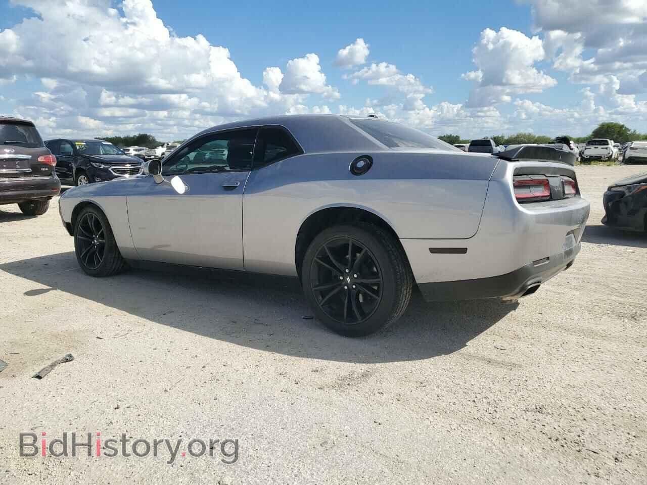 2018 DODGE CHALLENGER - VIN: 2C3CDZAG3JH132415 - Фото 2