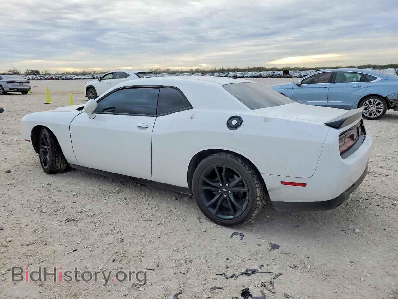 2018 DODGE CHALLENGER - VIN: 2C3CDZAG8JH138517 - Photo 2