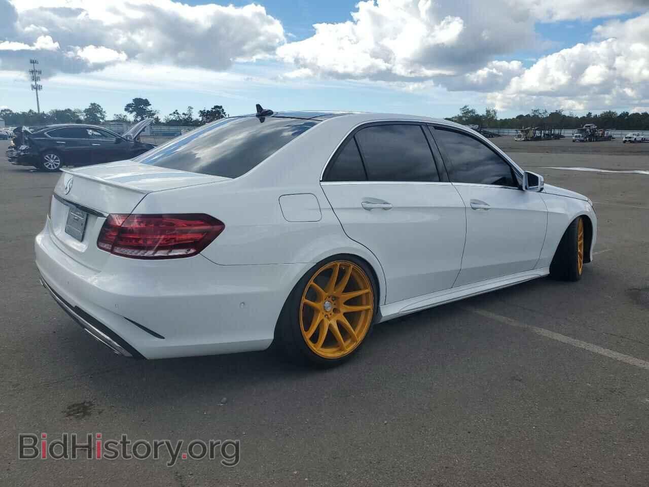 2014 MERCEDES-BENZ E-CLASS - VIN: WDDHF9BB2EB062957 - Фото 3